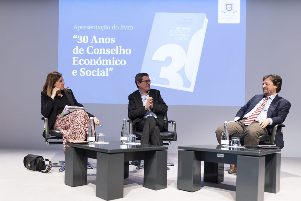 Veja As Imagens Do Lan amento Do Livro 30 Anos De Conselho Econ mico E veja-as-imagens-do-lan-amento-do-livro-30-anos-de-conselho-econ-mico-e